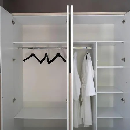 Evergreen Pines Apartment Golem (Tirana)